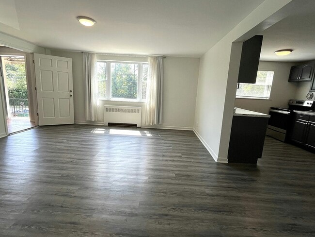 Photo - 3672 Brotherton Rd