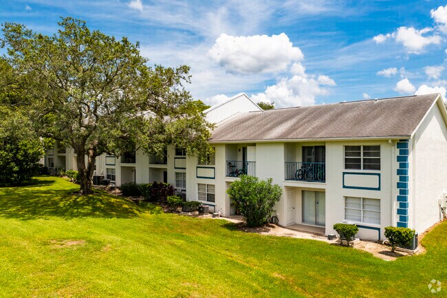 5001-5039 Bordeaux Village Pl Tampa, FL 33617-3034 - Bordeaux Village Condominiums