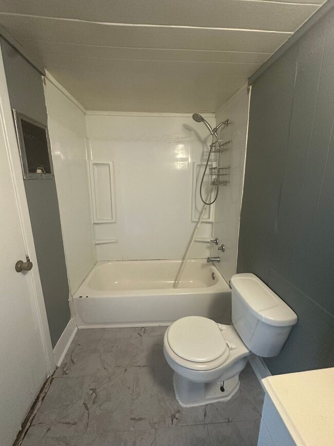 Photo - 1 bedroom, 1 bathroom Home Available in Broussard!