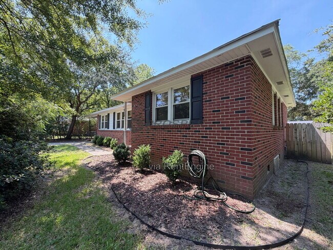 1439 Village Rd