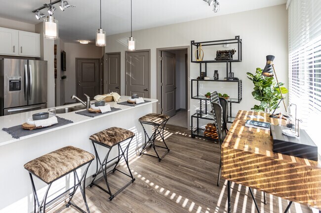 Photo - One Riverwalk