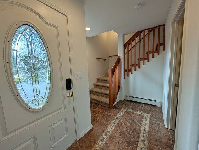 Photo - Unfurnished, 3Bd/2.5Ba Townhome, Long Term...