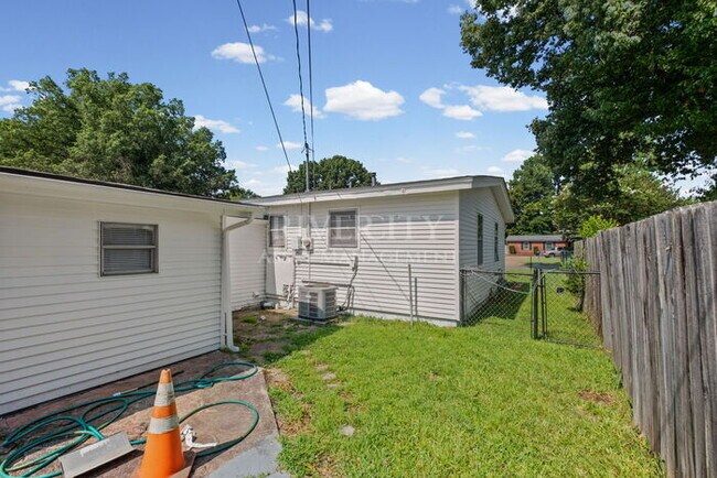 Photo - 5040 Colewood Ave