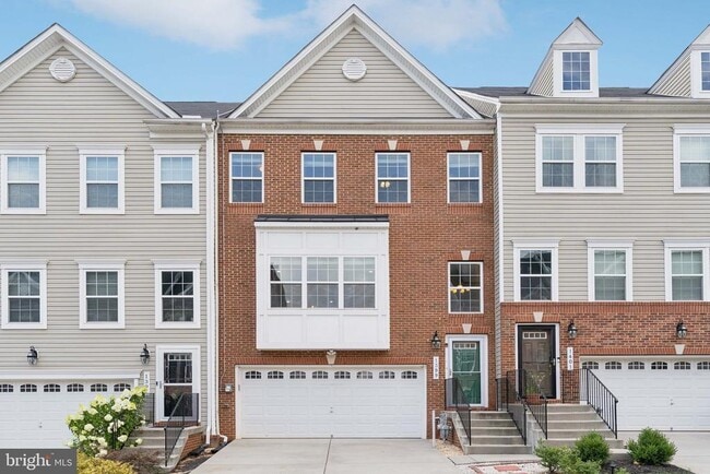 Photo - 1399 Hawthorn Dr Townhome