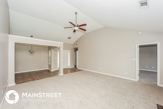 Photo - 425 Buffington Dr