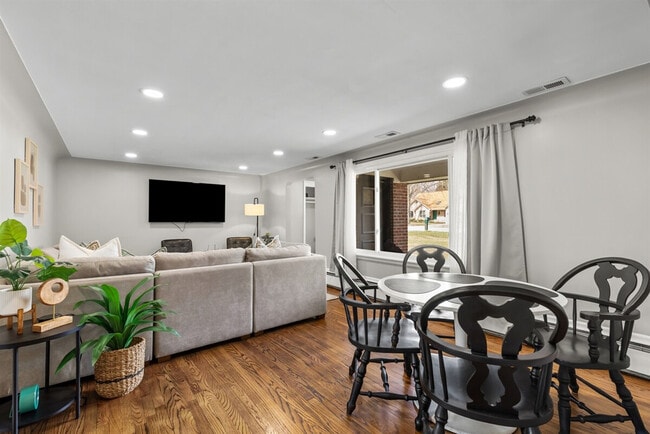 Photo - 8254 Mary Ann Ave Unit SI ID1032360P