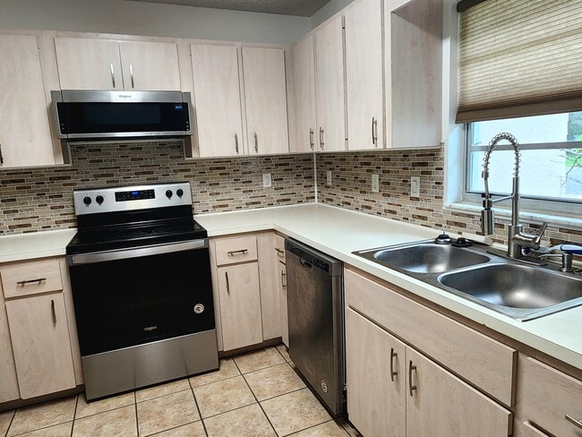 Photo - 8437 SW 90th St Unit C