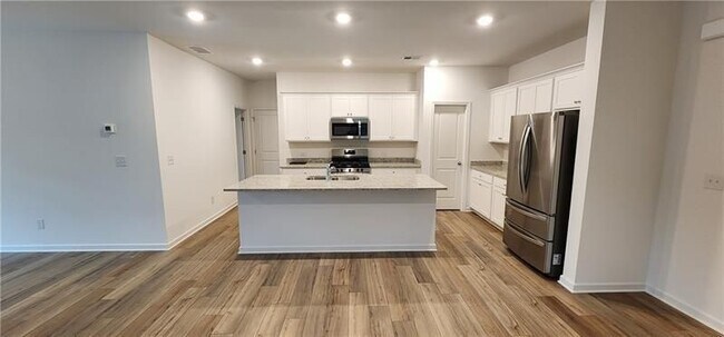 Photo - 3600 Cattle Field X-ing