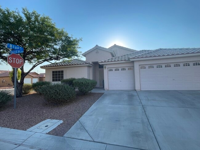 Building Photo - 6228 Farica St Rental