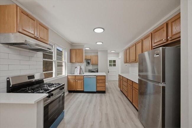Photo - 5742 N Rockwell St Unit 2