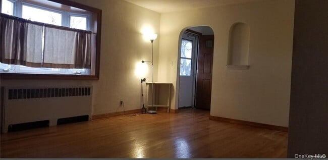 Photo - 211 Brown St