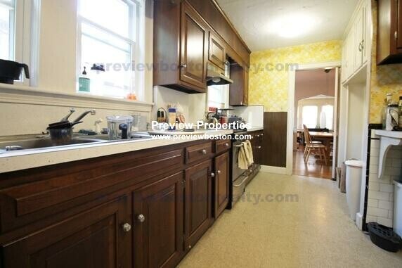 Photo - 262 Corey Rd Unit 1P