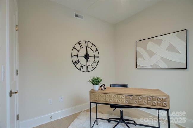 Photo - 3015 Pinehurst Pl