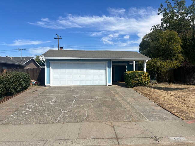 Building Photo - Charming Rosemont Home