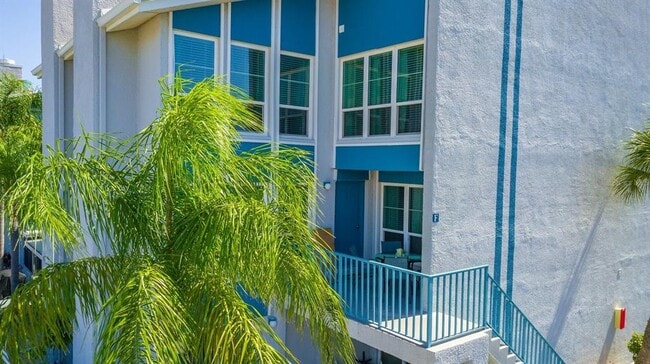 Building Photo - 303 Rex Pl Rental