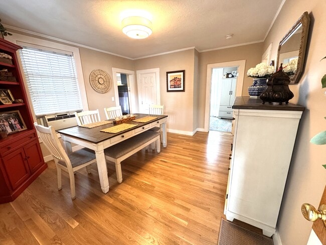 Dining Room - 36 Wallis St Unit 2