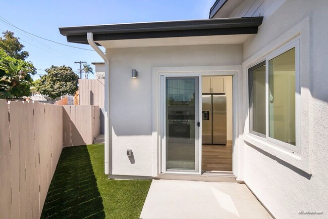 Building Photo - WOW Unit 3763
