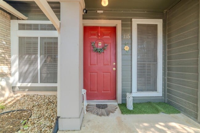 Photo - 1015 E Yager Ln Unidad 115