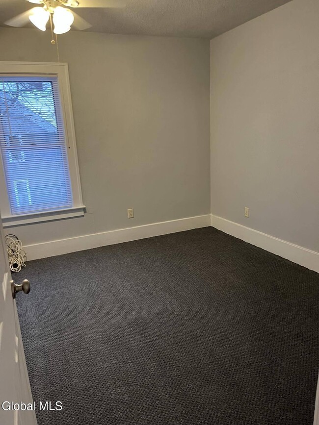 Photo - 60 W 8th Ave Unit 2