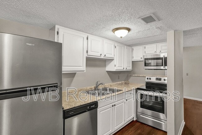 Building Photo - 10825 Key Haven Blvd Rental