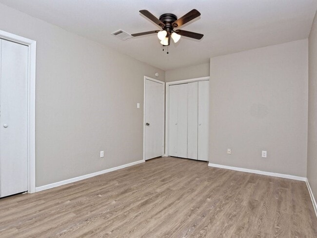 Photo - Berkett Drive Unidad B