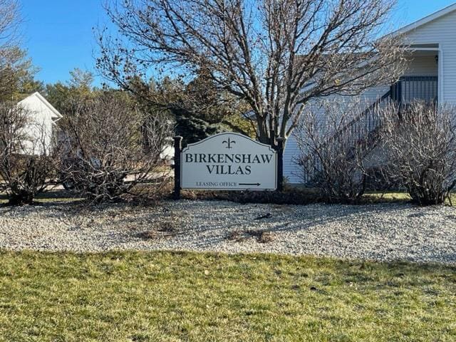 Photo - 5824 Birkenshaw Dr