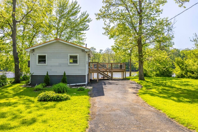 Photo - 3347 E 2059th Rd