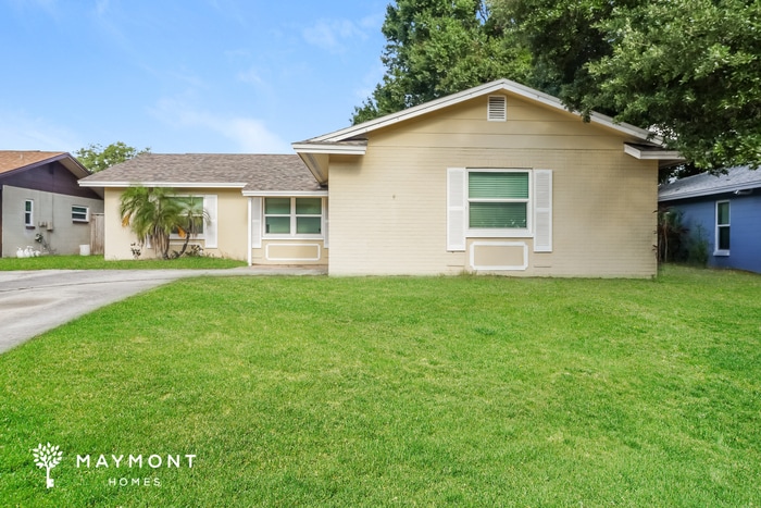 Photo - 1604 Stonehaven Way