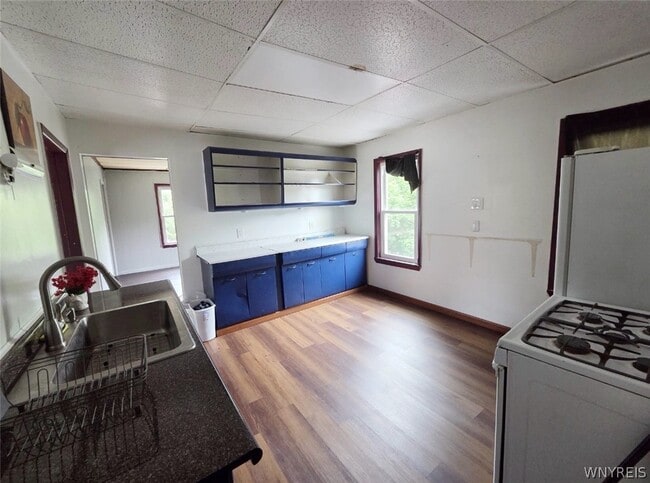 Photo - 1037 Walden Ave