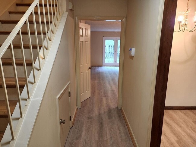 Photo - 601 Cedar Crest Dr