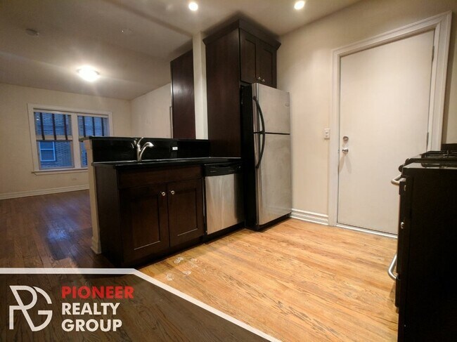 Photo - 3818 N Sheffield Ave Unit 3