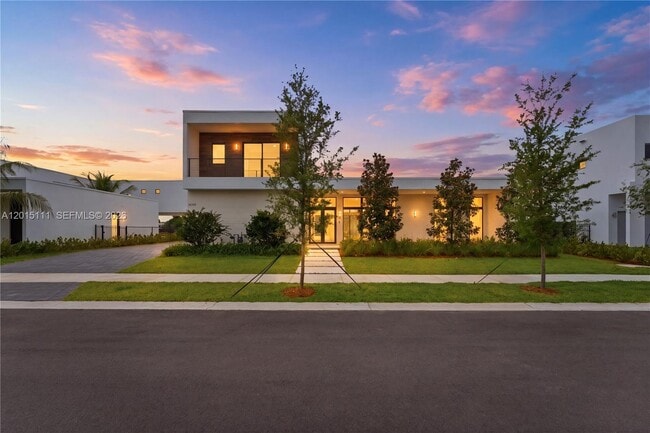Building Photo - 16700 Botaniko Dr N