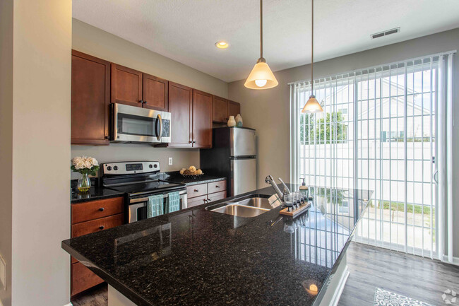 Kitchen - The Ridge at Chestnut Hill Apartments