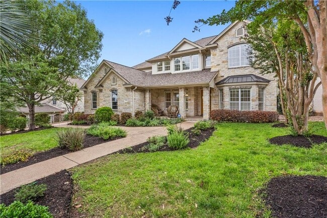 Photo - Splendid in Senna Hills!