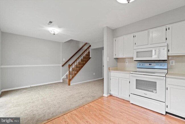 Photo - 3631 McDowell Ct