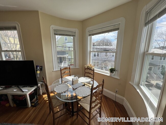 50 Lowell St Unidad 2