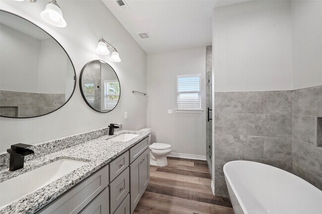 Photo - 764 Juneau Ct