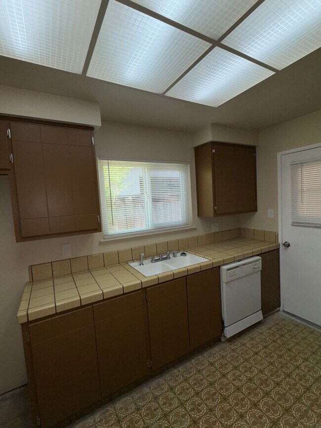 Photo - 6137 Madison Ave Unit 6137