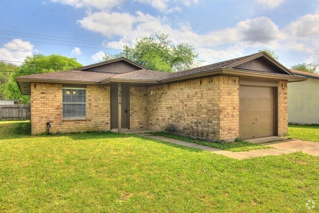 Building Photo - 3810 Brookhill Dr Rental