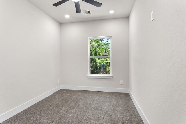 Photo - 1101 Wooding St