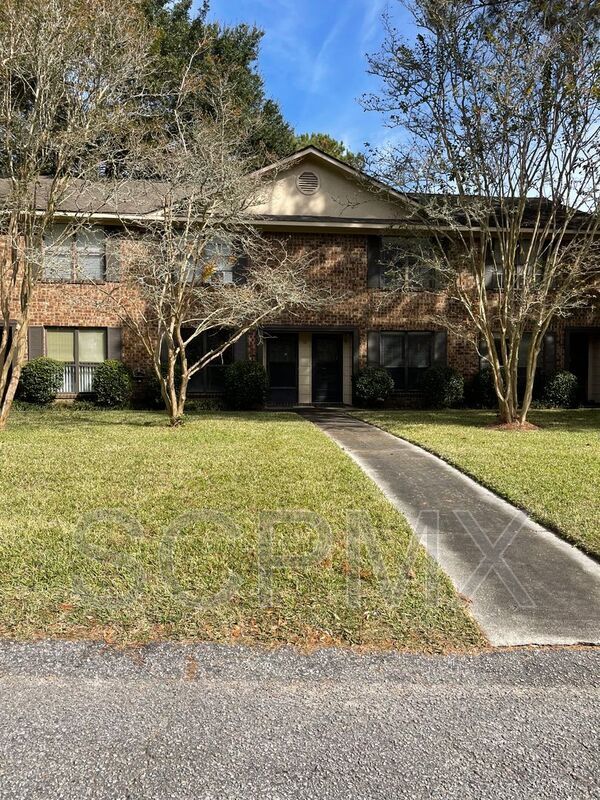 Building Photo - 10 Bass Ln Unit Apt C