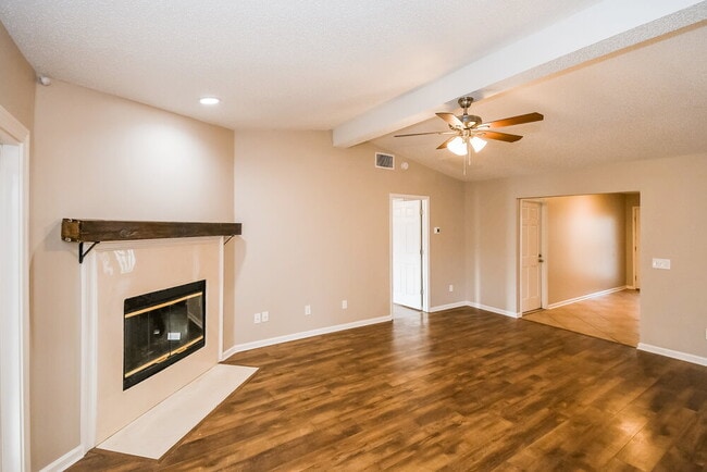 Photo - 11180 Barbizon Cir E