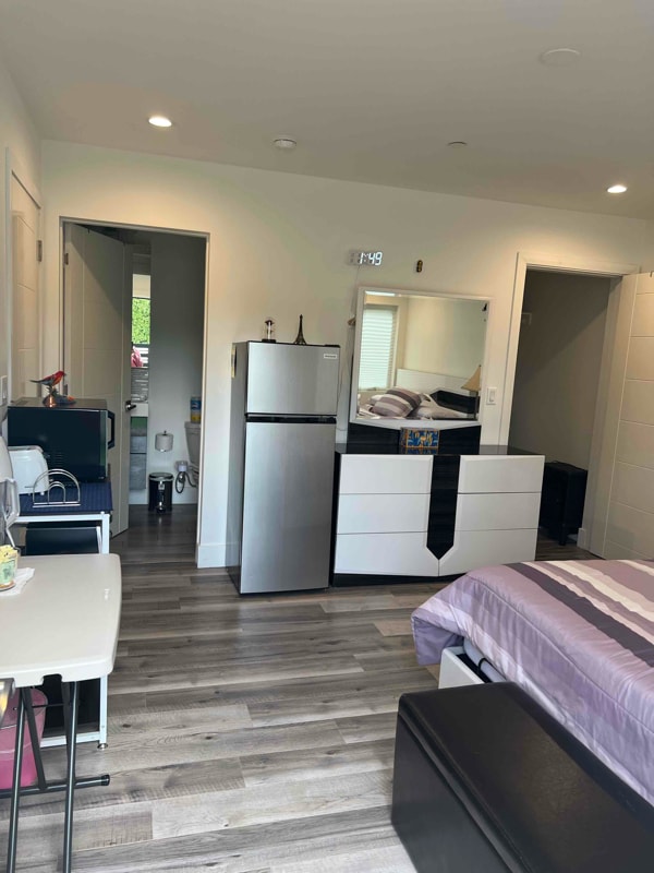 Photo - 8413 Woodley Ave