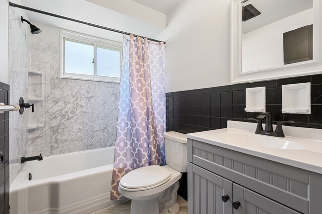 Photo - Stunning 3 bedroom home in West Mifflin available July 1!