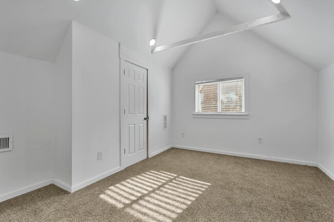 Photo - 1518 Howard St Unit 1