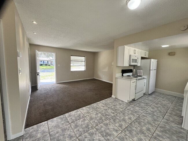 5139 Oak Hill Dr