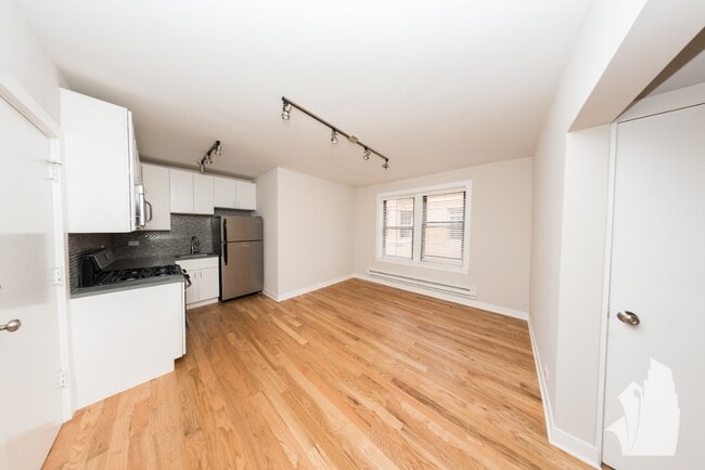Photo - 2402 N Kedzie Unit 114