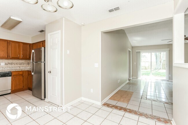 Photo - 1791 Coventry Ct