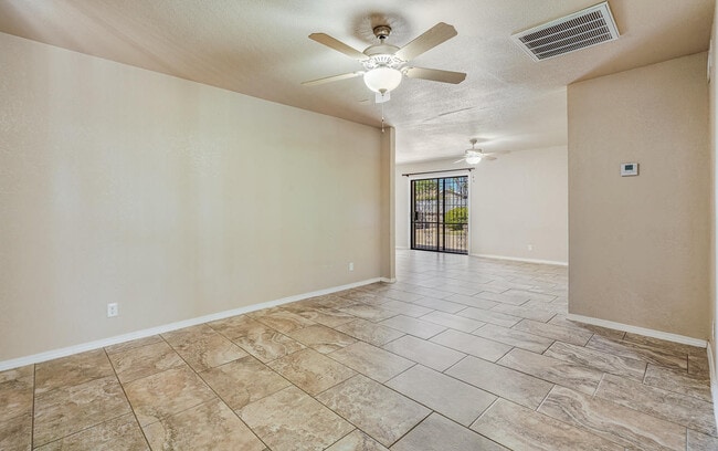 Photo - 5301 Marcillus Ave