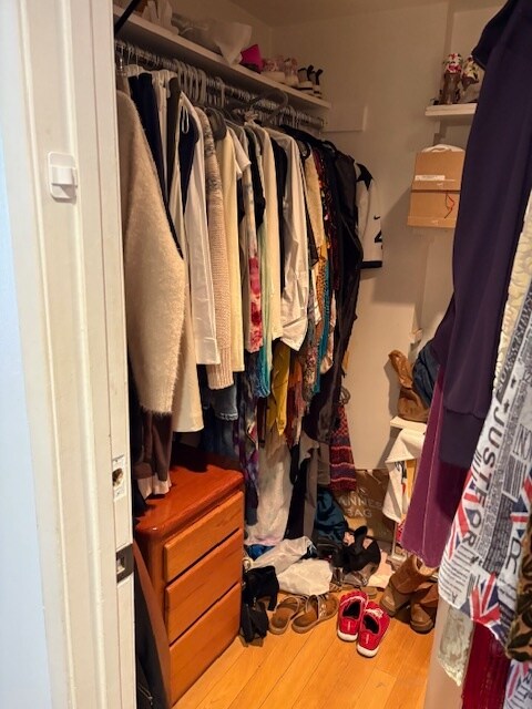 Photo - 410 S Barrington Ave Unit 200